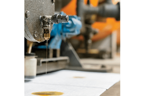 PIG® Oil-Only Absorbent Mat Pad | P/N Mat 403